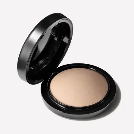 MAC 魅可柔光炫彩定妆粉饼 #LIGHT