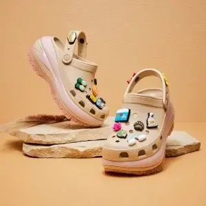End.中站：Crocs 洞洞鞋大促 云朵断码捡漏￥235、泡芙￥220