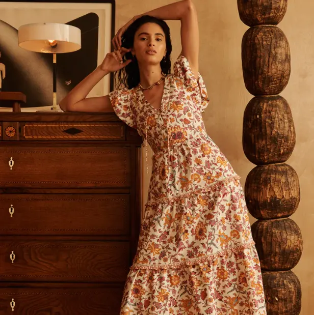 Derek Lam：春夏闪促 蕾丝V领衬衫$262