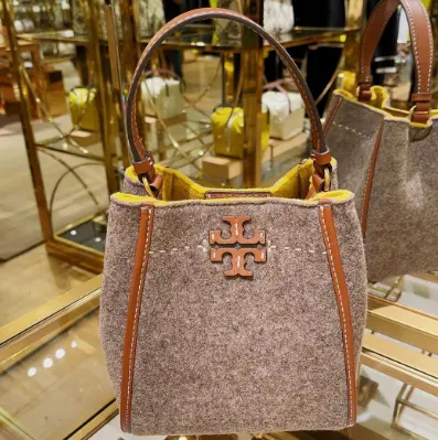 Tory Burch 汤丽柏琦 McGraw 毛毡水桶包