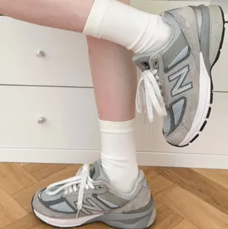 New Balance 990 V5 女款运动鞋