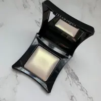 Illamasqua 高光 Deity