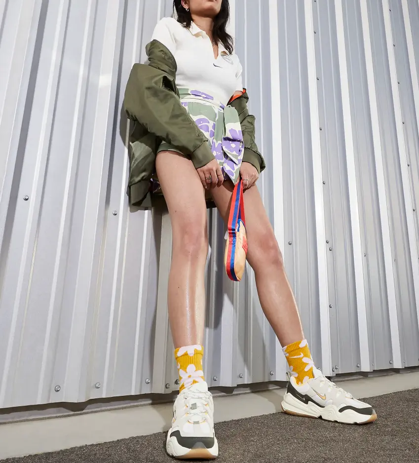 Nike 美国：返校季女生潮流鞋服专区