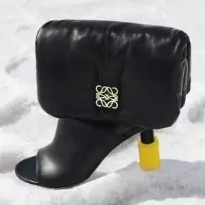 HBX 美站：劳工节大促 Loewe 迷你 Goya 包$709、Lemaire 牛角包$556