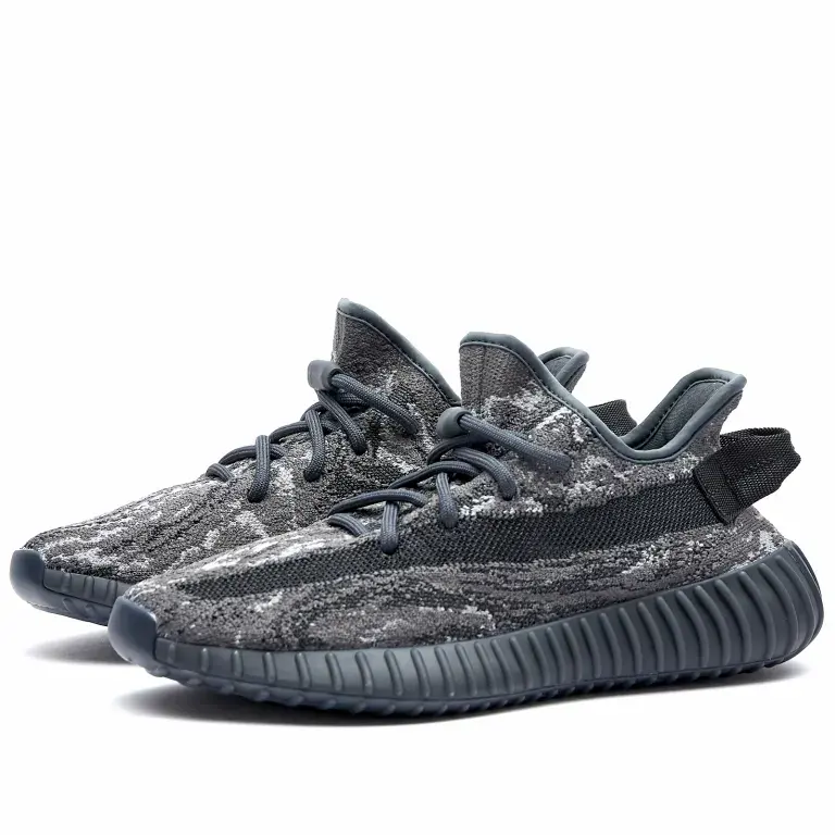 YEEZY BOOST 350 V2 椰子运动鞋 深灰色