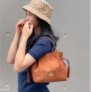 COACH 蔻驰 福袋包 Andy tote 新色