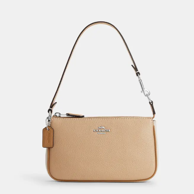 Coach 蔻驰 Nolita 19 奶茶色麻将包