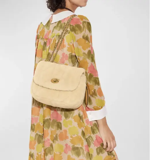 Coach 蔻驰 Pillow Madison 毛绒包包