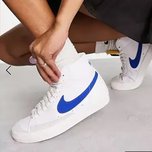 好价！Nike 耐克 Blazer Mid 77 女款高帮休闲运动板鞋