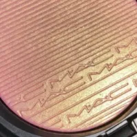 Mac 魅可 EXTRA DIMENSION 高光 #BEAMING BLUSH 人鱼姬