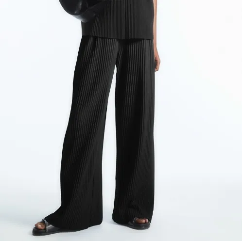 三宅平替！COS PLEATED ELASTICATED 黑色褶皱裤