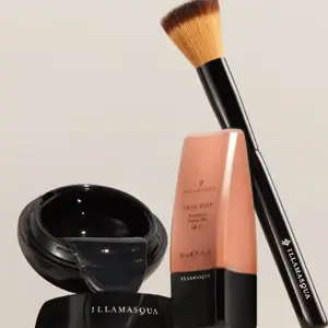 ILLAMASQUA：面部彩妆专区