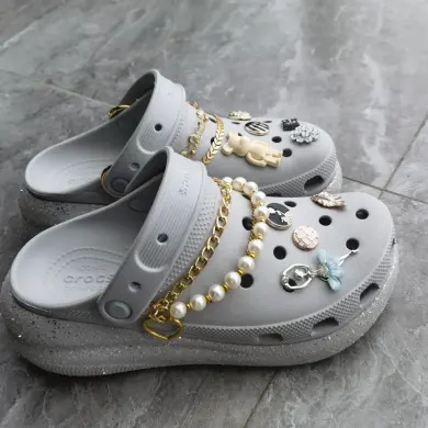 CROCS 卡骆驰 CLASSIC CRUSH 女士泡芙洞洞鞋 银灰色