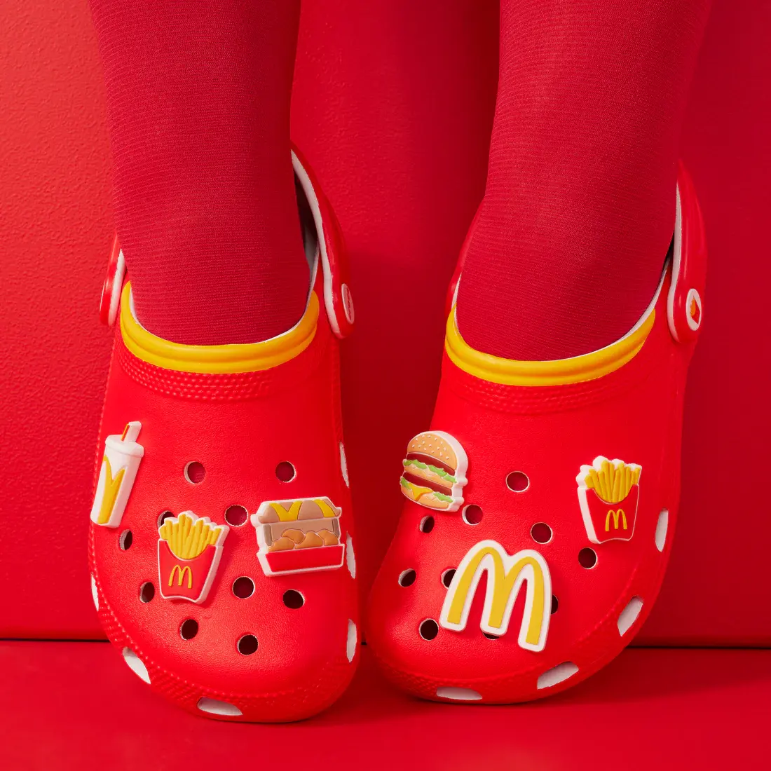 CROCS x MCDONALDS 联名款洞洞鞋