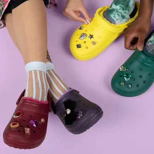 Crocs UK：10月大促！全场洞洞鞋热卖 入手秋冬毛毛款