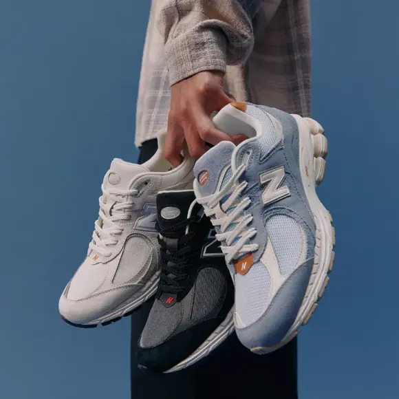 New Balance 2002R 黑色运动鞋