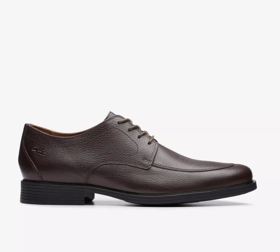 Clarks 深棕色男士休闲鞋