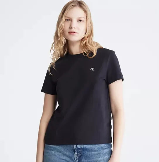 Jennie 同款！Calvin Klein Archive Logo T恤