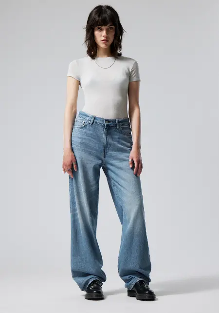 Weekday 宽松直筒牛仔裤