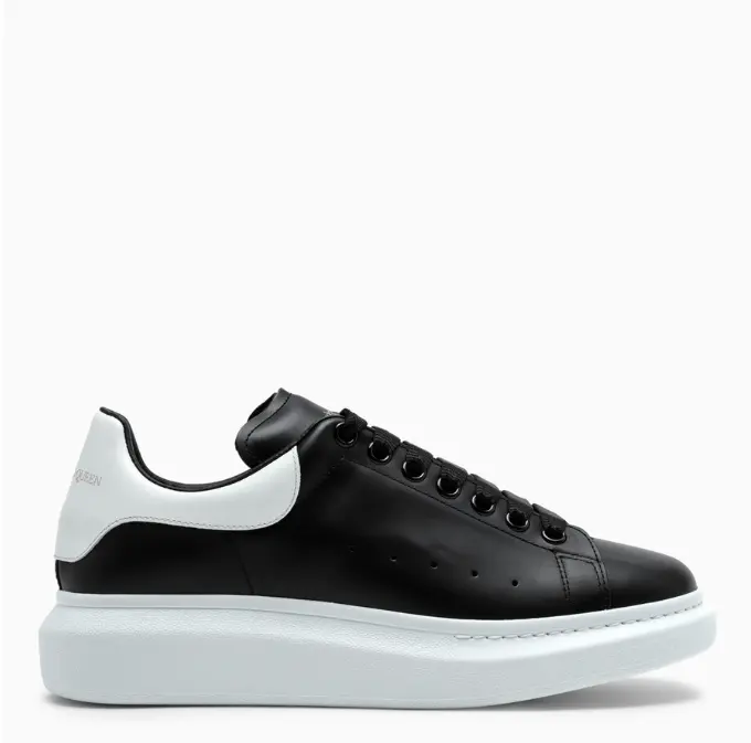 Alexander McQueen 白尾黑色运动鞋