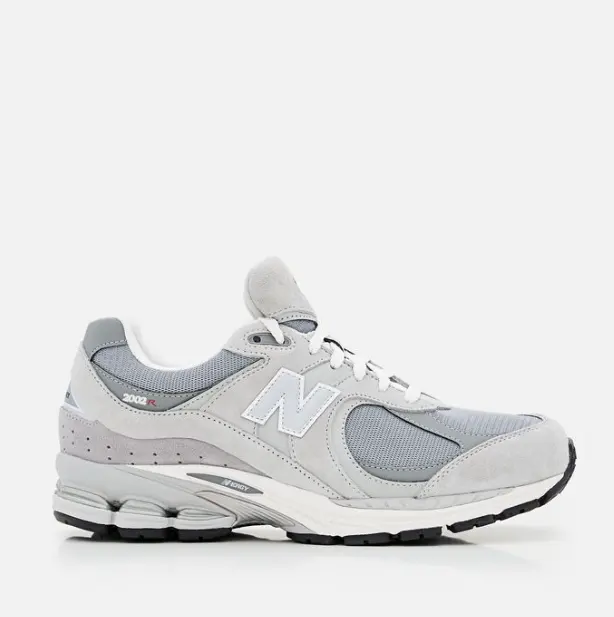 NEW BALANCE M2002 灰色运动鞋