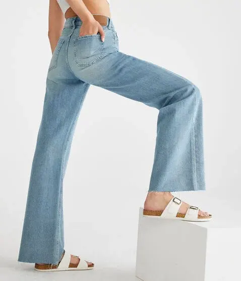 Aeropostale 高腰微喇牛仔裤