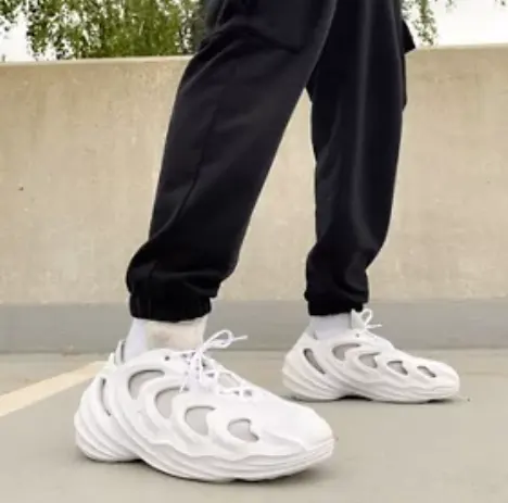 adidas Originals adifom Q 白色运动鞋