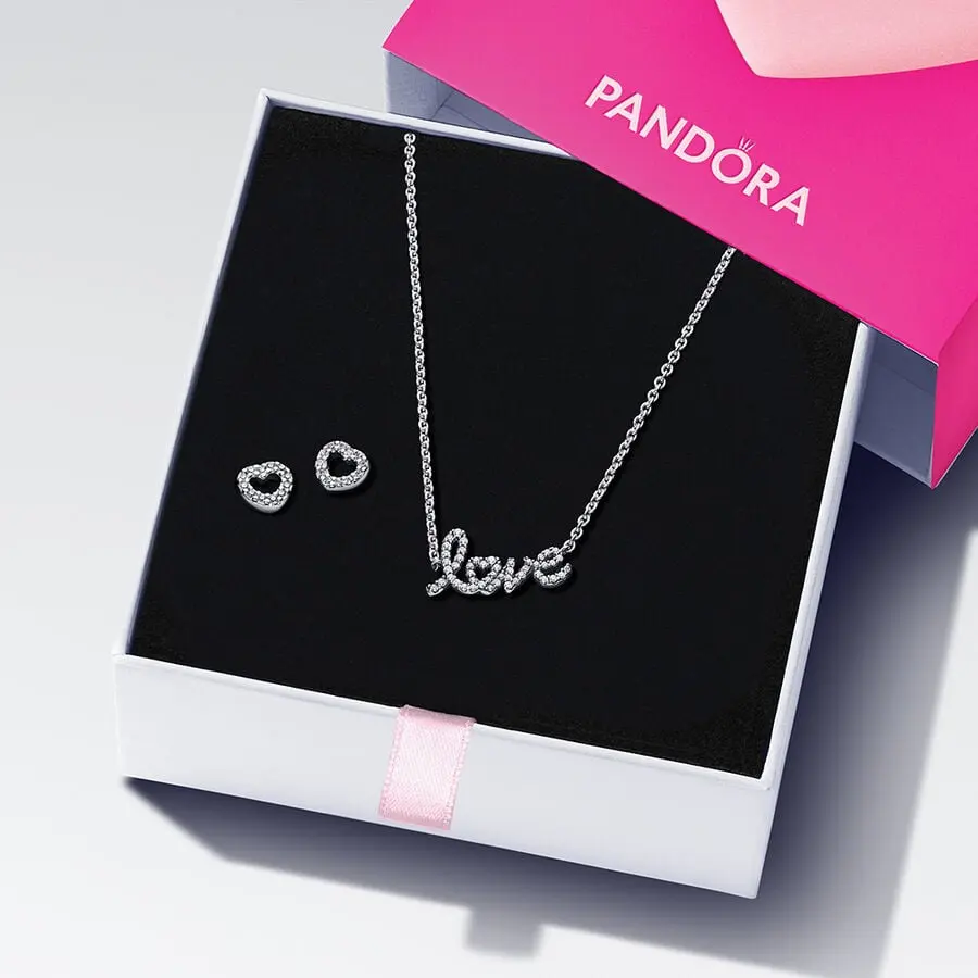 Pandora 闪耀手写love锁骨链耳钉套装