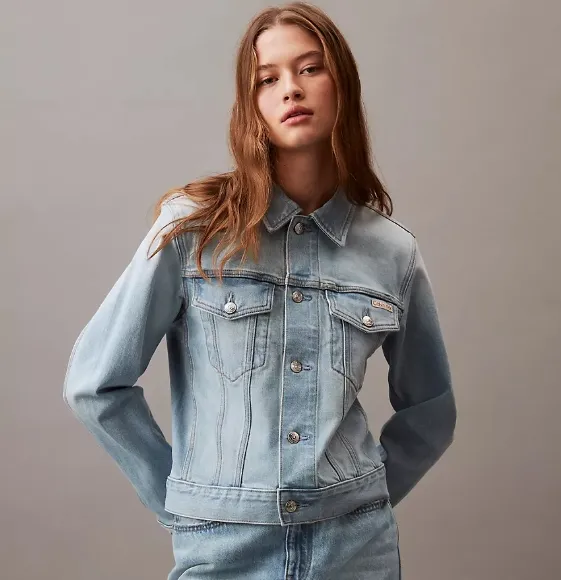 Calvin Klein Classic Denim Trucker 牛仔夹克