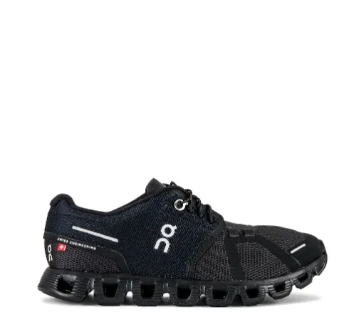 ON Cloud 5黑色经典款运动鞋