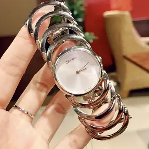 Calvin Klein Body 系列手链款时尚女表K4G23126