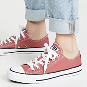 Converse Chuck Taylor All Star中性款休闲鞋