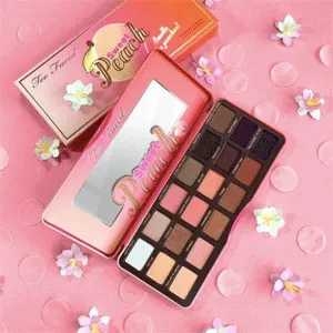 Too Faced sweet peach水蜜桃眼影盘