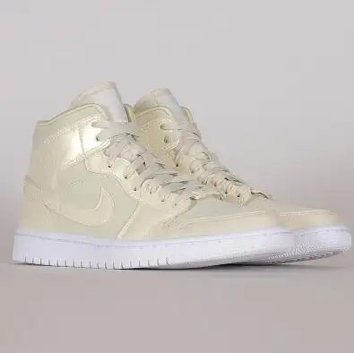 Air Jordan 1 Mid MID SE女士鞋