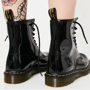 US8码！Dr. Martens 1460经典女款马丁靴 亮面