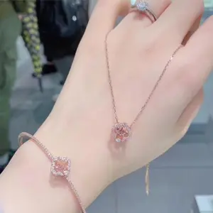 Swarovski施华洛世奇2020新款 四叶草花朵跳动的心