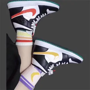 尺码全！Jordan 1 mid 红黄鸳鸯篮球鞋