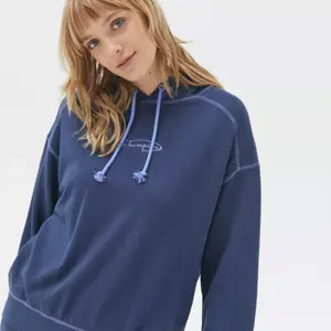 Champion UO 限定款连帽运动衫