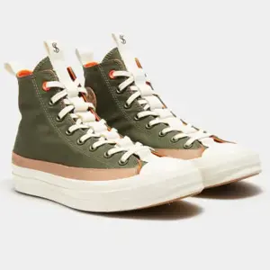 THE CONVERSE x TODD SNYDER CHUCK 70 HI TOP 休闲鞋