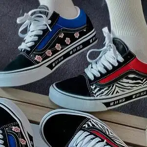 Vans Old Skool 红蓝侧条斑马纹帆布鞋