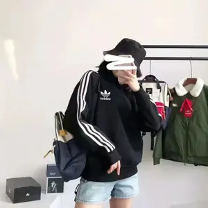 Adidas Originals adicolor 三叶草女款黑色卫衣
