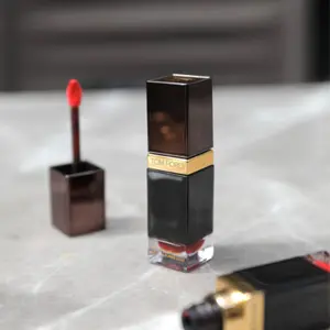 补货！Tom Ford 哑光黑管唇釉16号色