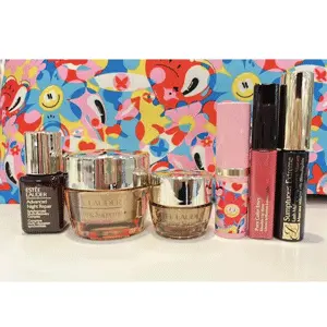 The bay现有EsteeLauder满C$95送7件套+满CA$225送正装眼霜