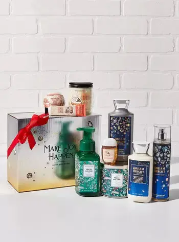 9-Piece Bath & Body Works Our Merriest Gift Box Ever $30 + $6.99 Flat-Rate S/H