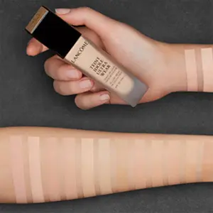 Lancome兰蔻 奇迹光彩持妆粉底液