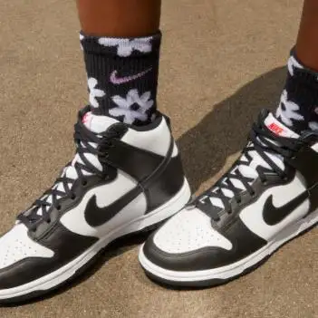 上新！Nike Dunk Low Next Nature 熊猫配色 高帮款