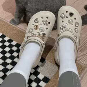 Crocs卡骆驰Crush女款泡芙鞋