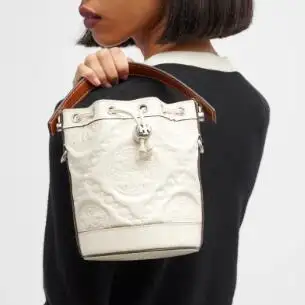 补货！Tory Burch 汤丽柏琦T MONOGRAM水桶包 白色