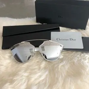 Dior 59mm So Real Stud Brow Bar 墨镜 两色