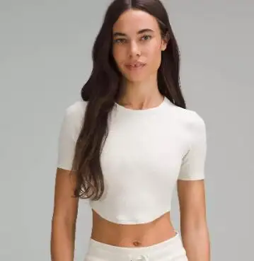 骨白色！lululemon Hold Tight 短款T恤 码全